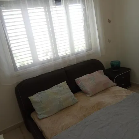 2 Bedroom In Makenzi Lägenhet *