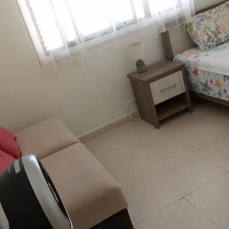 2 Bedroom In Makenzi Lägenhet *