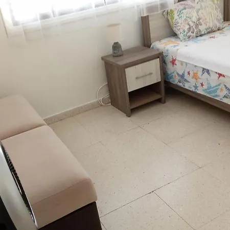 2 Bedroom In Makenzi Lägenhet *