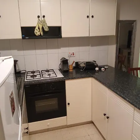 2 Bedroom In Makenzi לרנקה