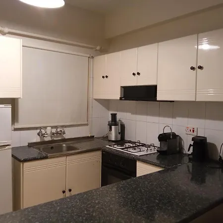 2 Bedroom In Makenzi Lägenhet