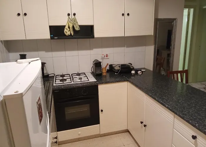 2 Bedroom In Makenzi ラルナカ