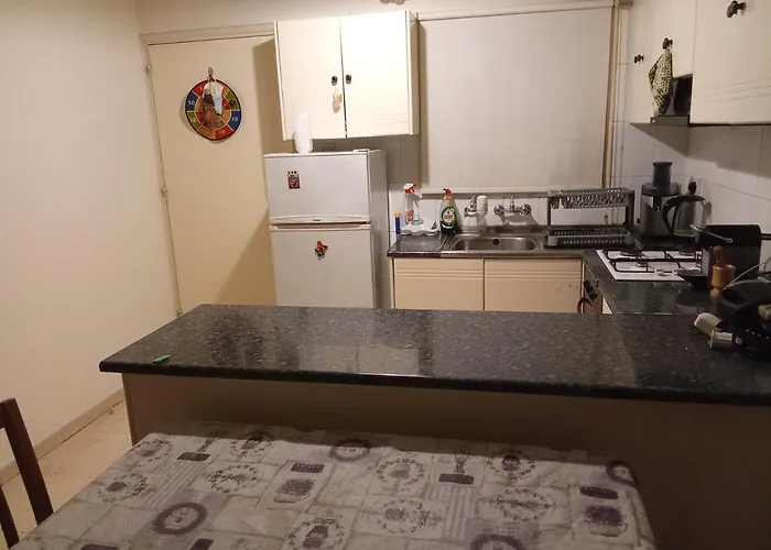 2 Bedroom In Makenzi アパート ラルナカ