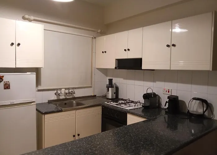 2 Bedroom In Makenzi アパート